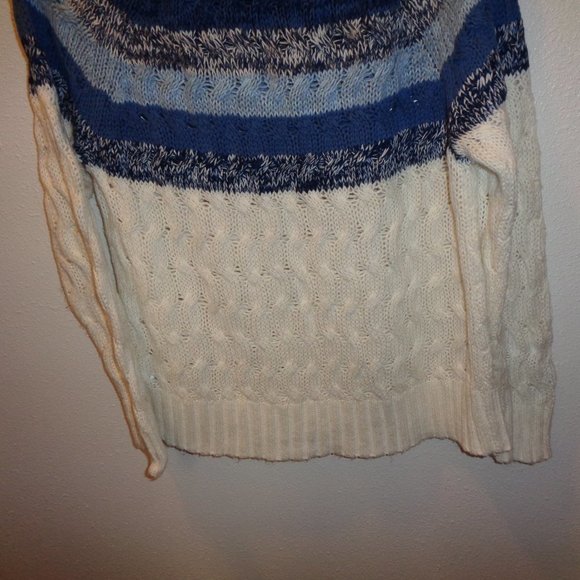CHAPS Sweater Size Large Blue & White - Picture 8 of 9